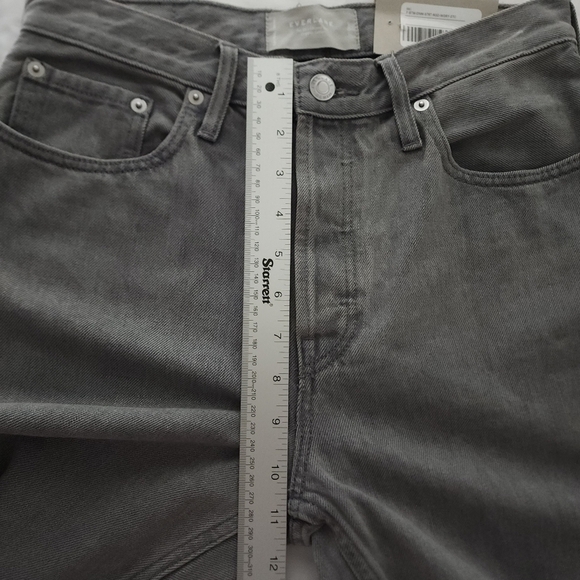 Everlane The 90s Cheeky High Rise Straight Crop Jeans In Grey - Picture 8 of 9